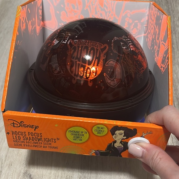 Gemmy Disney Hocus Pocus NIB LED Shadow Lights Halloween Projector 2022 - Picture 5 of 5
